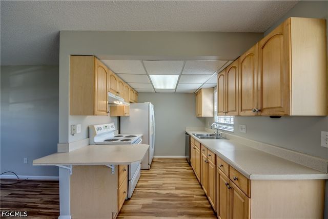 7019 Cedarhurst DR 2, Fort Myers, FL 33919