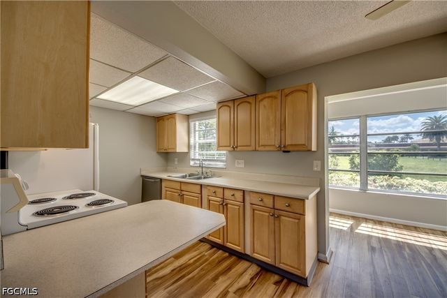 7019 Cedarhurst DR 2, Fort Myers, FL 33919