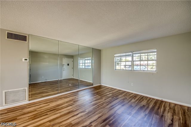 7019 Cedarhurst DR 2, Fort Myers, FL 33919