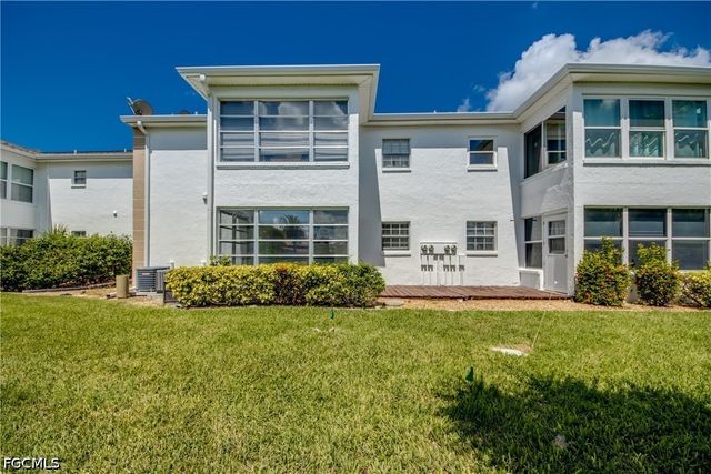 7019 Cedarhurst DR 2, Fort Myers, FL 33919