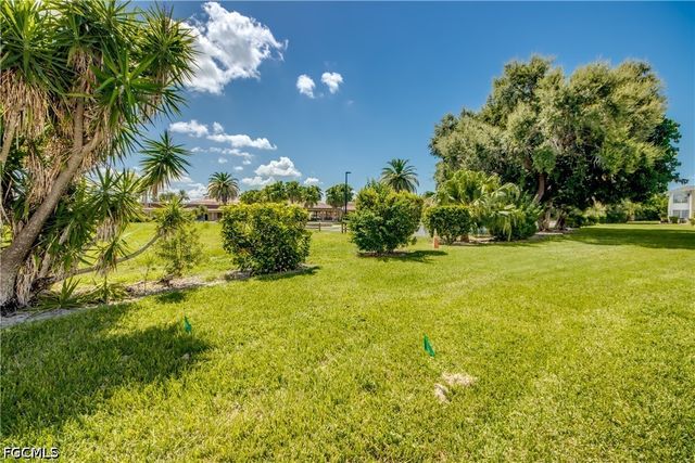 7019 Cedarhurst DR 2, Fort Myers, FL 33919