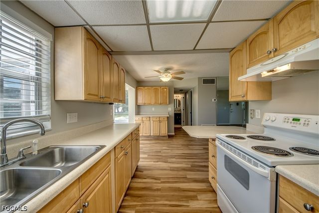 7019 Cedarhurst DR 2, Fort Myers, FL 33919
