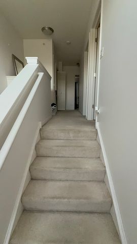 5241 W Galewood Avenue, Chicago, IL 60639