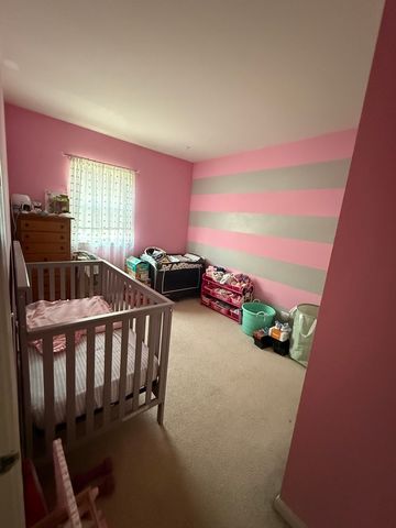 5241 W Galewood Avenue, Chicago, IL 60639