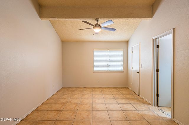 2129 LAKE VICTORIA Drive A, El Paso, TX 79936