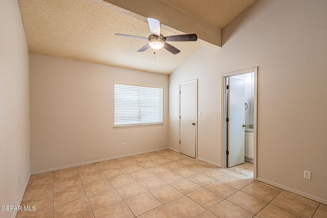 2129 LAKE VICTORIA Drive A, El Paso, TX 79936