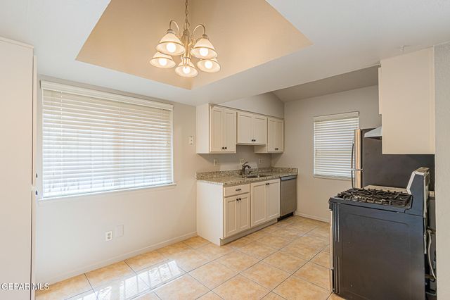 2129 LAKE VICTORIA Drive A, El Paso, TX 79936