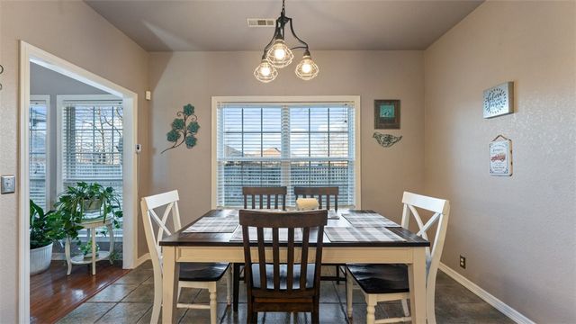 738 Buckhead Avenue, Springdale, AR 72764