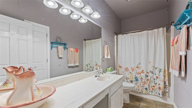 738 Buckhead Avenue, Springdale, AR 72764