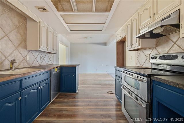 1812 N Butternut Avenue, Broken Arrow, OK 74012