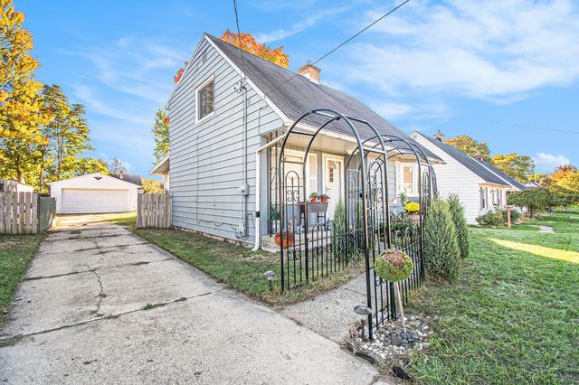 856 Colrain Street SW, Wyoming, MI 49509