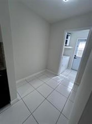 3614 Taylor Street, Hollywood, FL 33021