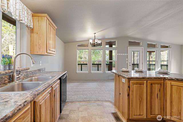 150 N Beaver Drive, Hoodsport, WA 98548