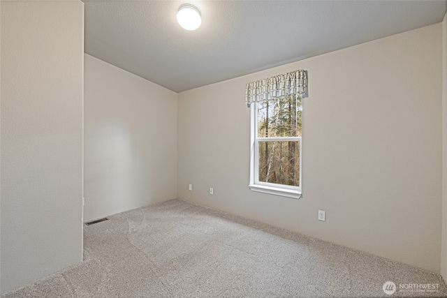 150 N Beaver Drive, Hoodsport, WA 98548