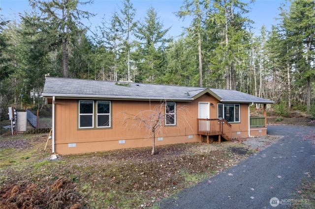 150 N Beaver Drive, Hoodsport, WA 98548