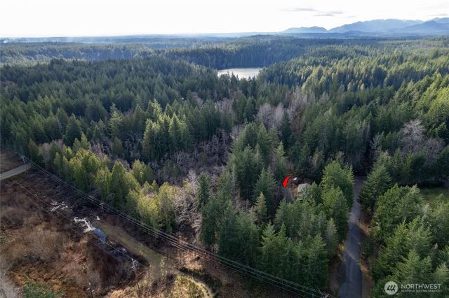 150 N Beaver Drive, Hoodsport, WA 98548