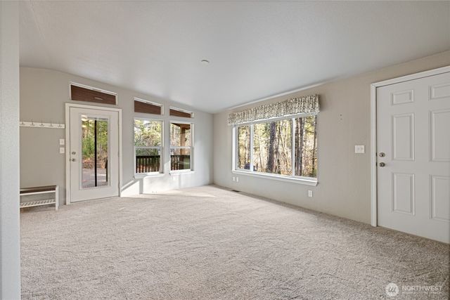 150 N Beaver Drive, Hoodsport, WA 98548