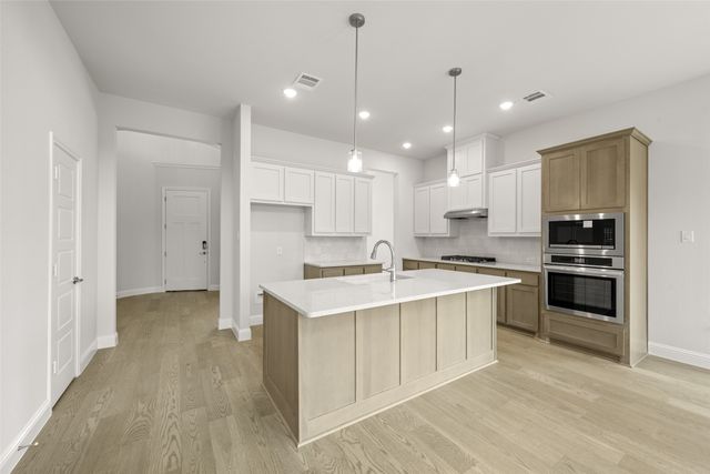 8413 Lavon Lane, Denton, TX 76226