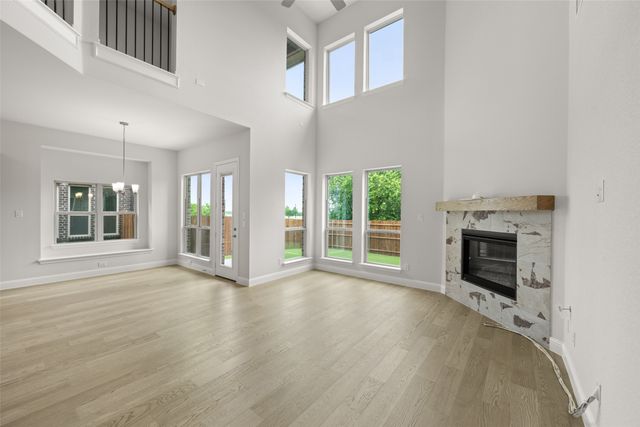 8413 Lavon Lane, Denton, TX 76226