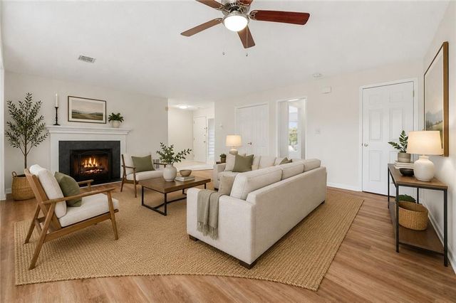 507 Garden Court, Atlanta, GA 30328