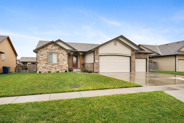 1230 N Spring Ridge Dr, Derby, KS 67037