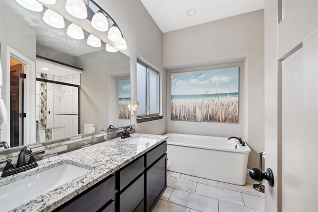 1230 N Spring Ridge Dr, Derby, KS 67037