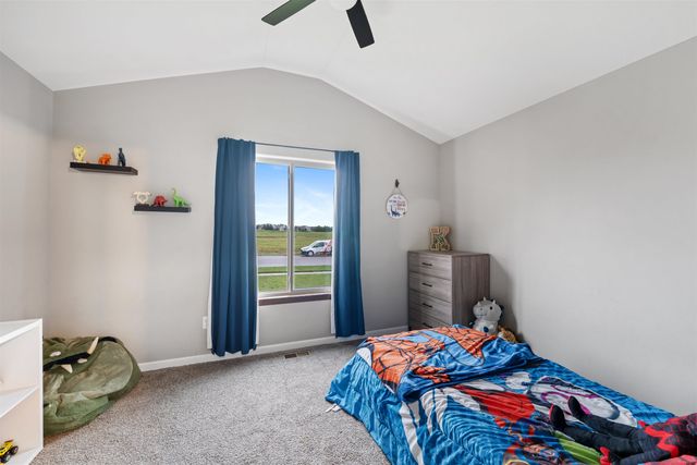 1230 N Spring Ridge Dr, Derby, KS 67037