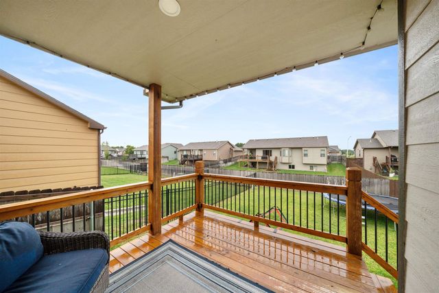 1230 N Spring Ridge Dr, Derby, KS 67037