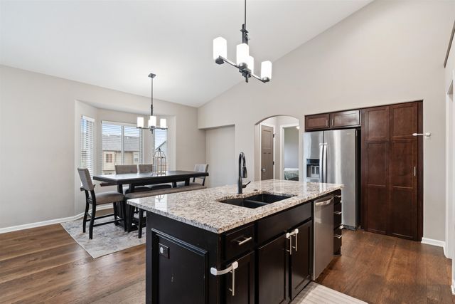 1230 N Spring Ridge Dr, Derby, KS 67037