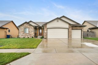 1230 N Spring Ridge Dr, Derby, KS 67037