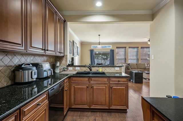 5852 Clearwater Drive, The Colony, TX 75056