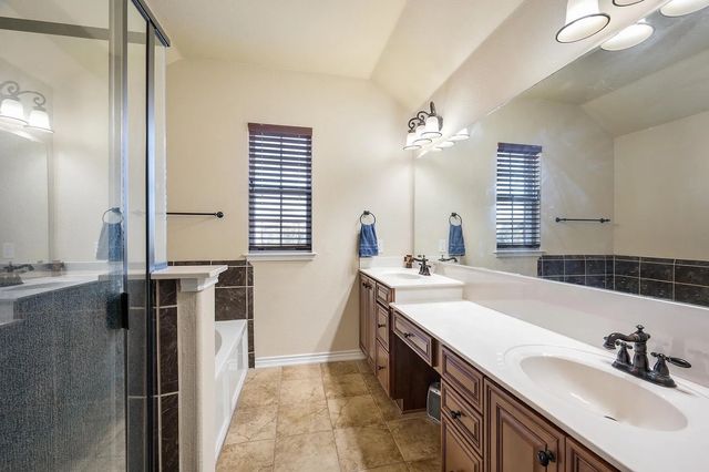 5852 Clearwater Drive, The Colony, TX 75056