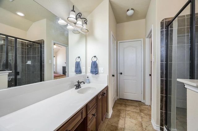 5852 Clearwater Drive, The Colony, TX 75056