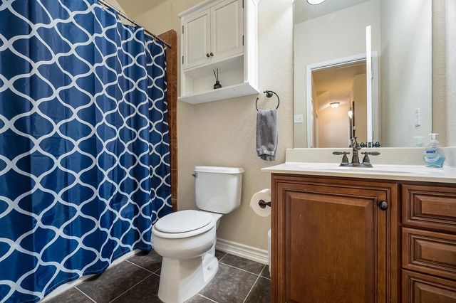 5852 Clearwater Drive, The Colony, TX 75056