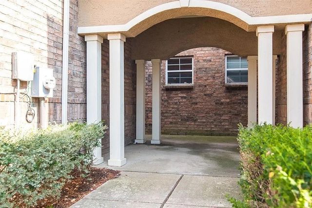 5852 Clearwater Drive, The Colony, TX 75056