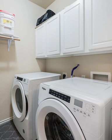 5852 Clearwater Drive, The Colony, TX 75056