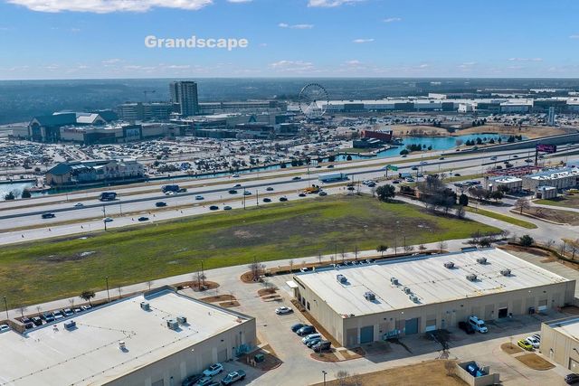 5852 Clearwater Drive, The Colony, TX 75056