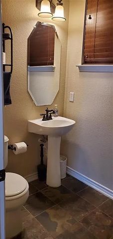 5852 Clearwater Drive, The Colony, TX 75056