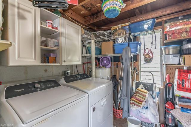 1360 5th AVE N, Naples, FL 34102