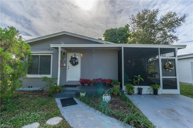 1360 5th AVE N, Naples, FL 34102