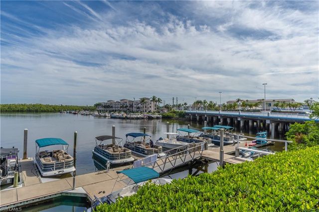 1360 5th AVE N, Naples, FL 34102