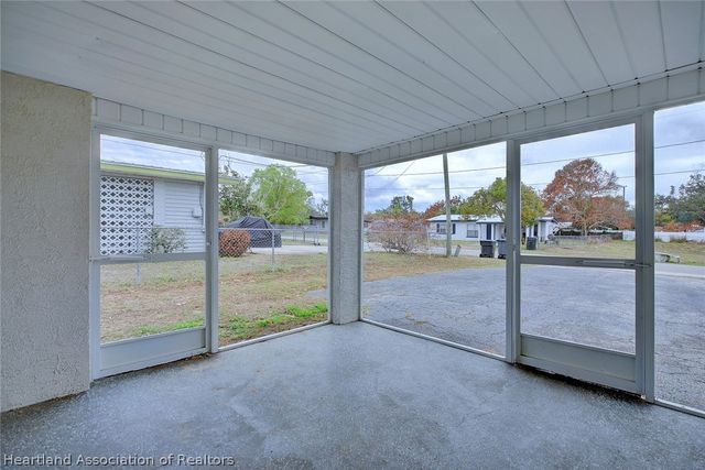 113 E State Street, Avon Park, FL 33825