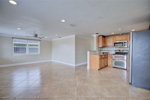 113 E State Street, Avon Park, FL 33825