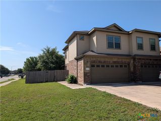 1032 Brown Rock Drive, New Braunfels, TX 78130