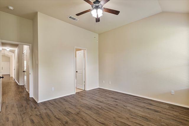 345 Orbit Drive, Lavon, TX 75166