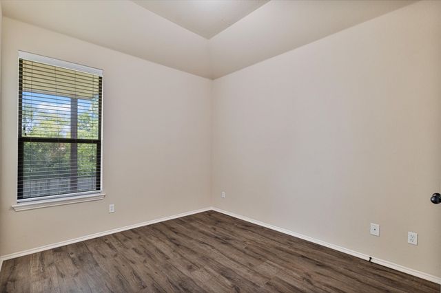 345 Orbit Drive, Lavon, TX 75166