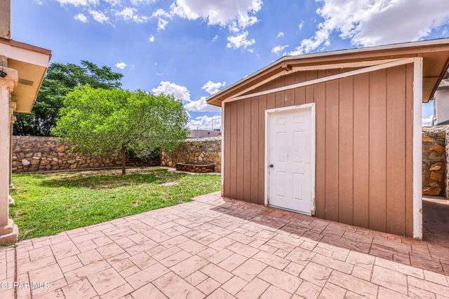 408 Santorini Court, Socorro, TX 79927