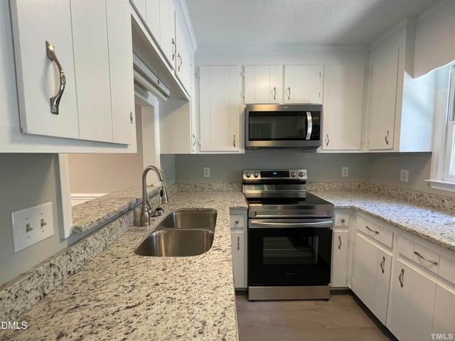 3205 Warwick Drive, Raleigh, NC 27606