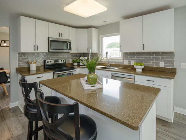 5824 Tradewind Drive, Portage, MI 49024
