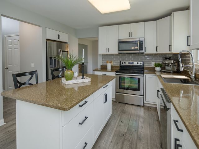 5824 Tradewind Drive, Portage, MI 49024